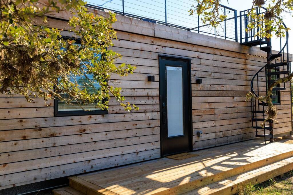 New! The Texas Longhorn-Luxury Container Home Fredericksburg Exteriér fotografie