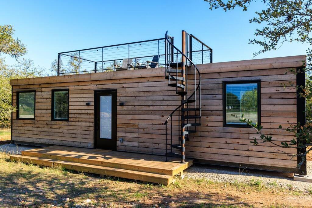 New! The Texas Longhorn-Luxury Container Home Fredericksburg Exteriér fotografie